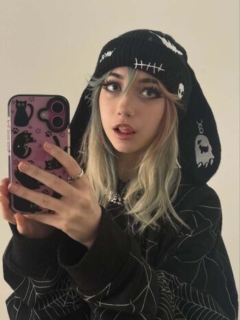 🔥 Iluvmeww leaked private photo uncensored full