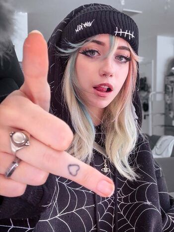 🔥 Iluvmeww leaked private photo uncensored full