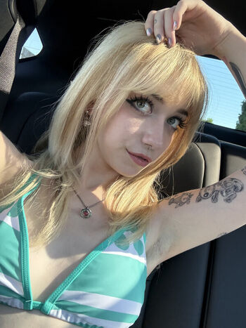 Full leaked Iluvmeww private onlyfans photo