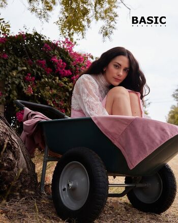 Inbar Lavi