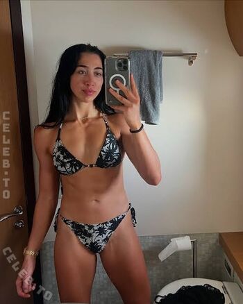 Indi Hartwell