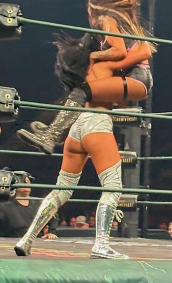 Indi Hartwell