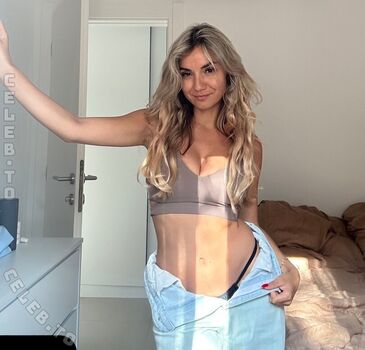 Full leaked Inspiredbydzeni private onlyfans photo