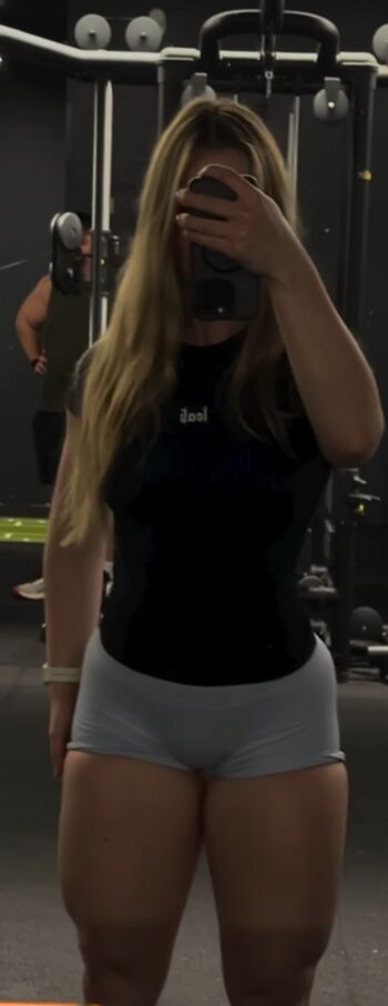 Full leaked Iquilou private onlyfans photo