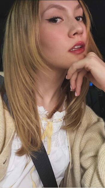 Full leaked Iris apatow private onlyfans photo