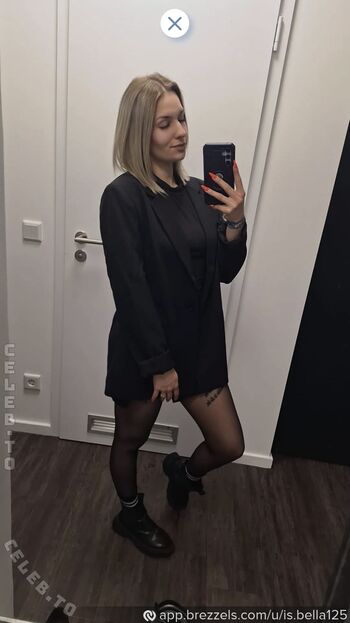 Full leaked Is bella private onlyfans photo