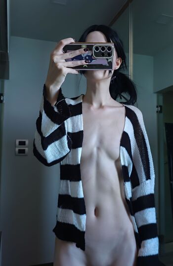 Full leaked Ishynya page private onlyfans photo