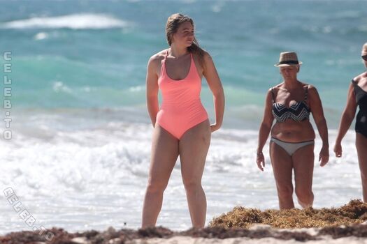 Iskra Lawrence
