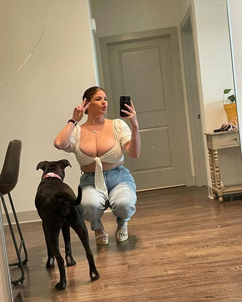 Full leaked Itshannahowo private onlyfans photo