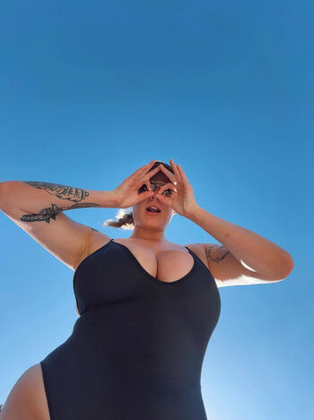 Full leaked Itshannahowo private onlyfans photo