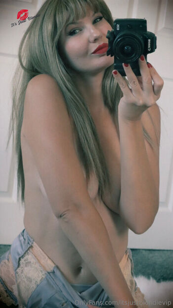 Full leaked Itsjustblondie private onlyfans photo