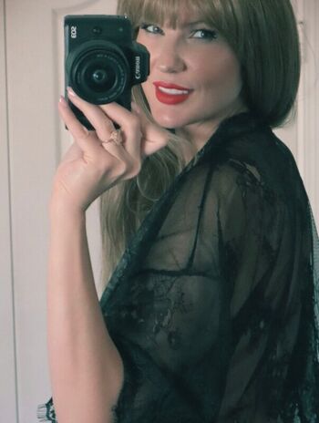 ItsJustblondie