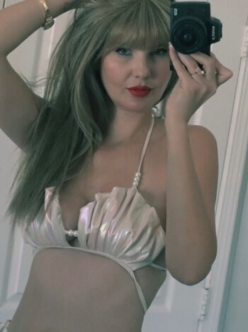 ItsJustblondie