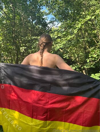 Full leaked Itsmiaexclusive private onlyfans photo