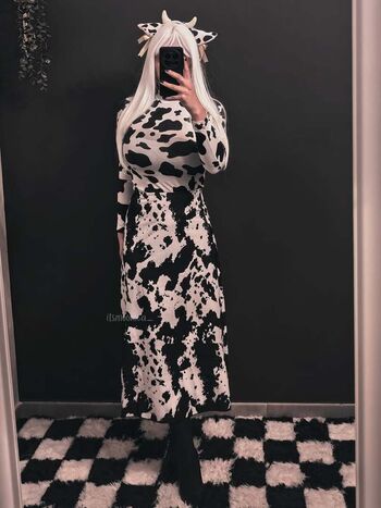Full leaked Itsmoonica private onlyfans photo