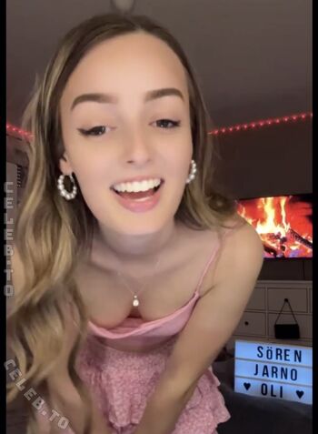 Full leaked Itz leonie private onlyfans photo