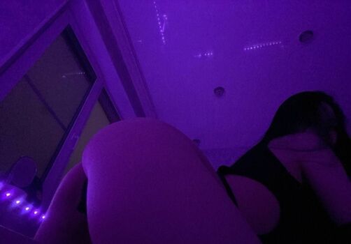 Full leaked Izolyator natsuki private onlyfans photo