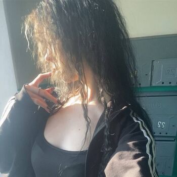 Full leaked Izolyator natsuki private onlyfans photo