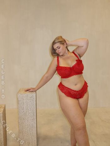 Full leaked Izzy nicholls private onlyfans photo