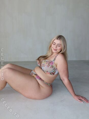 Full leaked Izzy nicholls private onlyfans photo