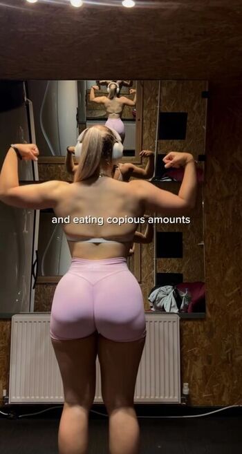Full leaked Izzy swin page private onlyfans photo