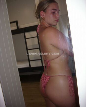 Full leaked Izzy swin private onlyfans photo