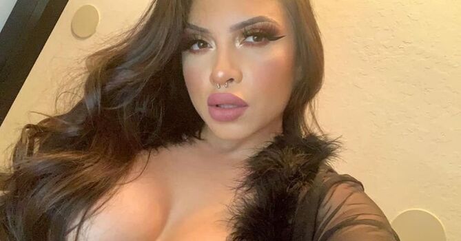 Full leaked Izzyboo private onlyfans photo