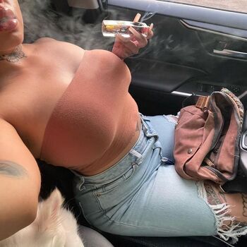 Full leaked Izzyboo private onlyfans photo