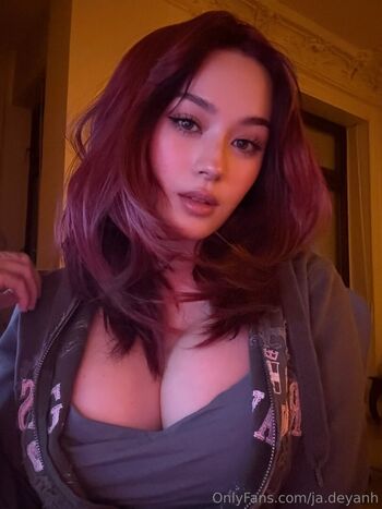 JadeyAnh