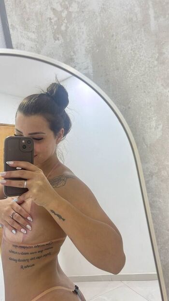 Full leaked Japinha private onlyfans photo
