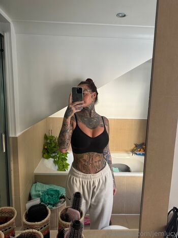 Full leaked Jemlucy private onlyfans photo
