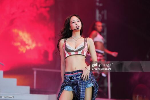 Jennie | BLΛƆKPIИK