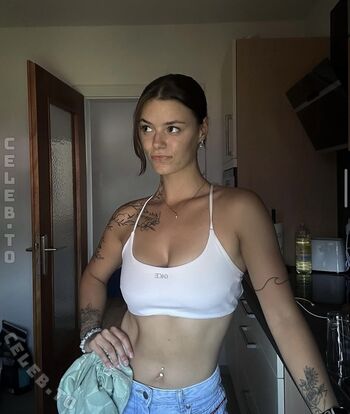 Jennifer_hfmn