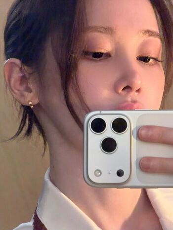Jeon Jong-seo