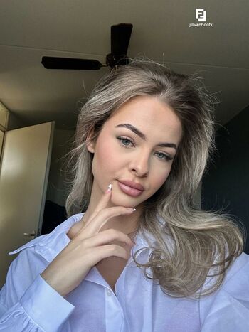 jillvanhoofx