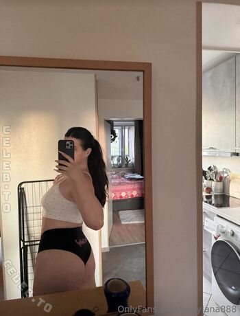 Full leaked Juicyxlana private onlyfans photo