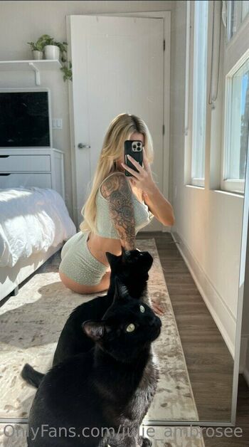 Full leaked Julie ambrosee private onlyfans photo