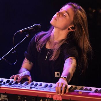 Full leaked Julien baker private onlyfans photo