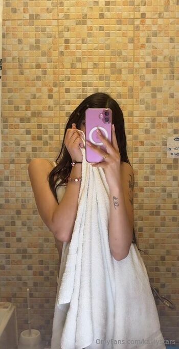 Full leaked Kaillystars private onlyfans photo