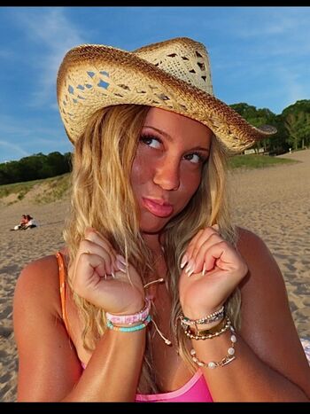Kaleigh Kehrwecker