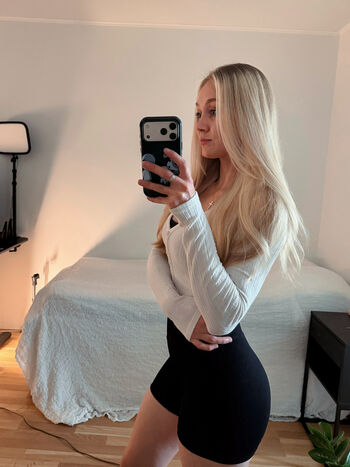 Full leaked Kandyland page private onlyfans photo