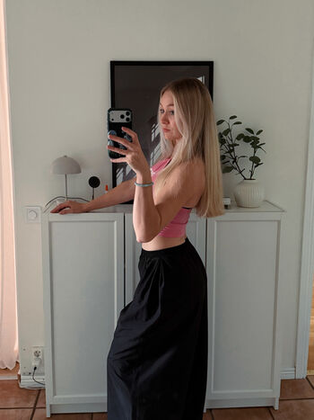 Full leaked Kandyland private onlyfans photo