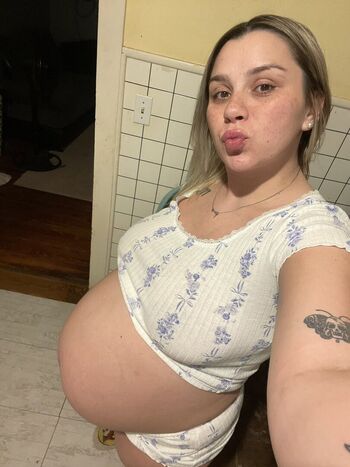 Full leaked Karifrances private onlyfans photo