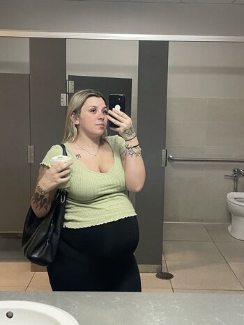 Full leaked Karifrances private onlyfans photo