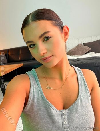 Full leaked Kathy daydream private onlyfans photo