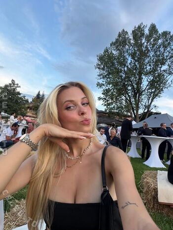Full leaked Kati ktr private onlyfans photo