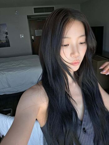 Kazuha Nakamura 中村 一葉
