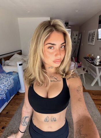 Full leaked Kehllie private onlyfans photo