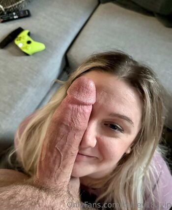 Kelsey Mae