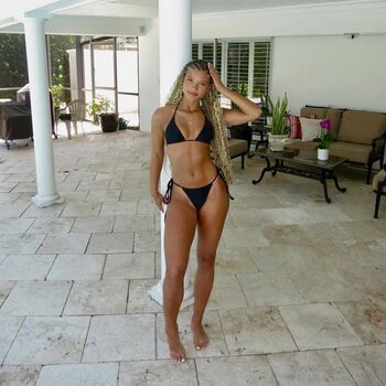 Full leaked Kendall jones private onlyfans photo